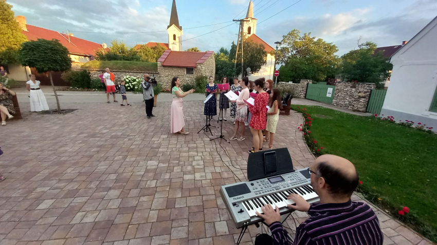 Tűzkerék - Főtér