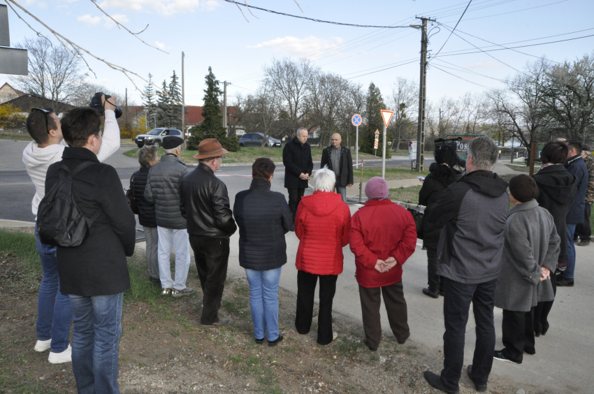 Képeken a Balaton utca és a Magtárház átadója, valamint második értéktár megbeszélésünk