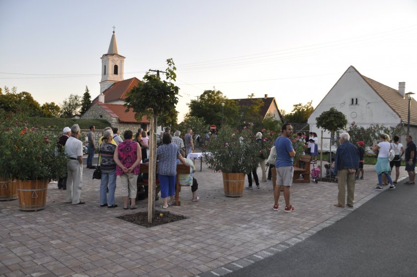 Képek az "Akaliak találkozójáról"