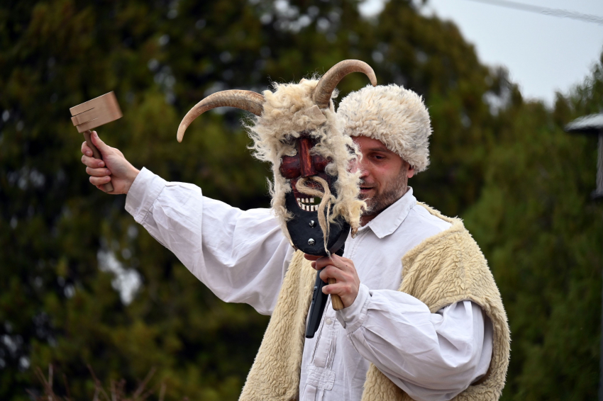 Fergetegesen fantasztikus februári farsang a főtéren