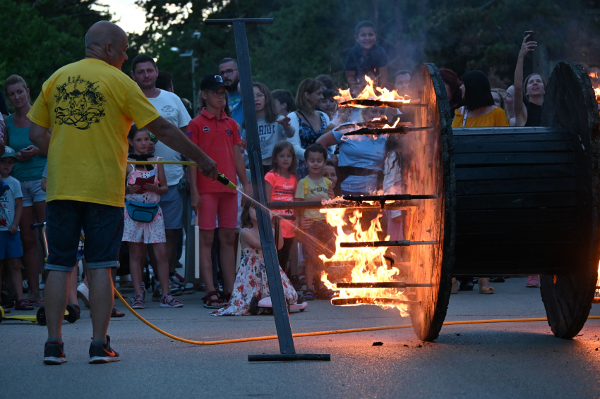 Szezonnyitó és Tűzkerék gördítés