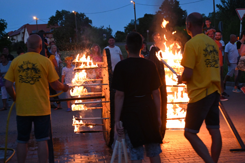 Szezonnyitó és Tűzkerék gördítés