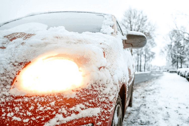 A gépjárművek téli felkészítését segítik a balatonfüredi rendőrök
