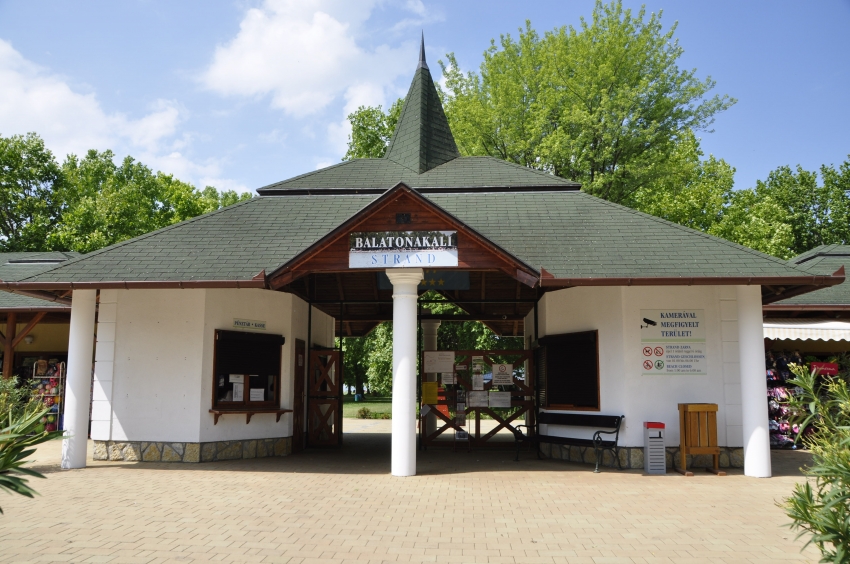 Napi strandinfo