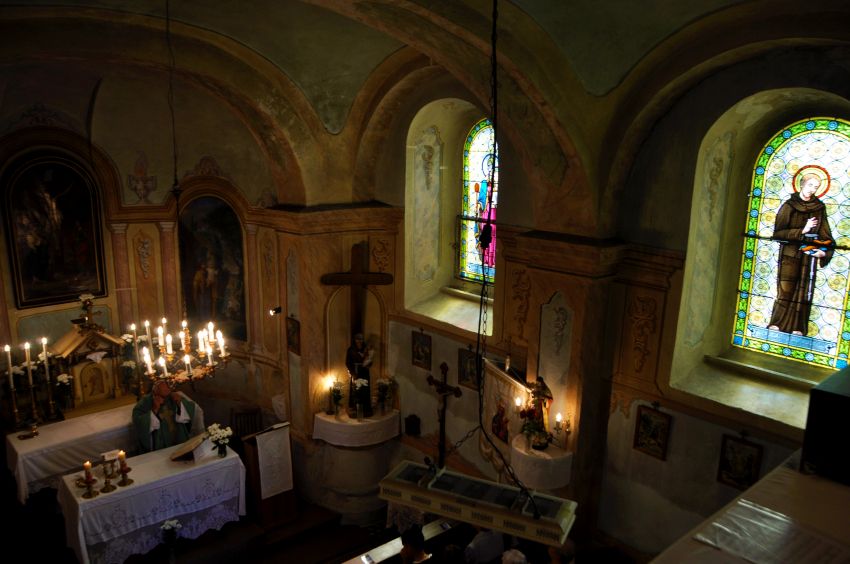 A római katolikus templom belülről.