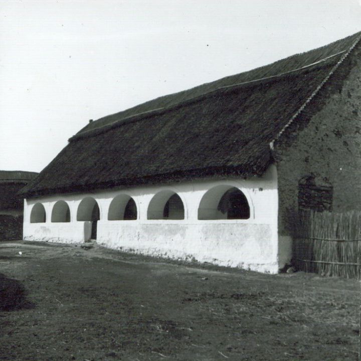 A sarki ház a második világháború előtt.