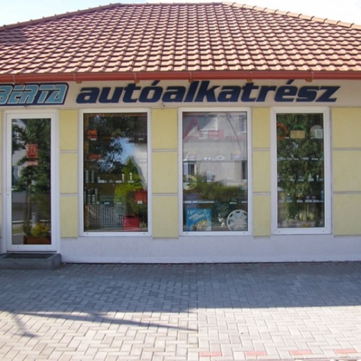 Autósbolt