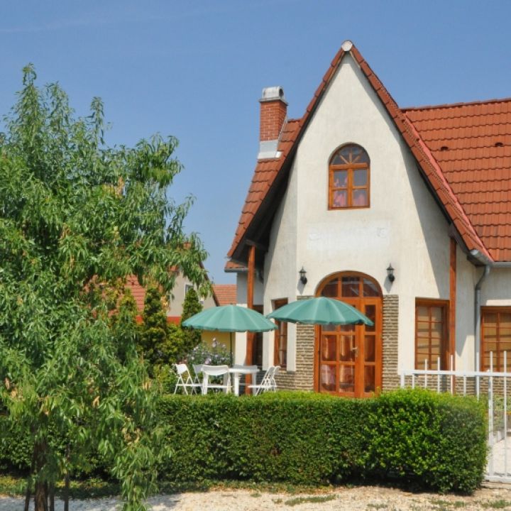 Castello Piccolo Apartmanház