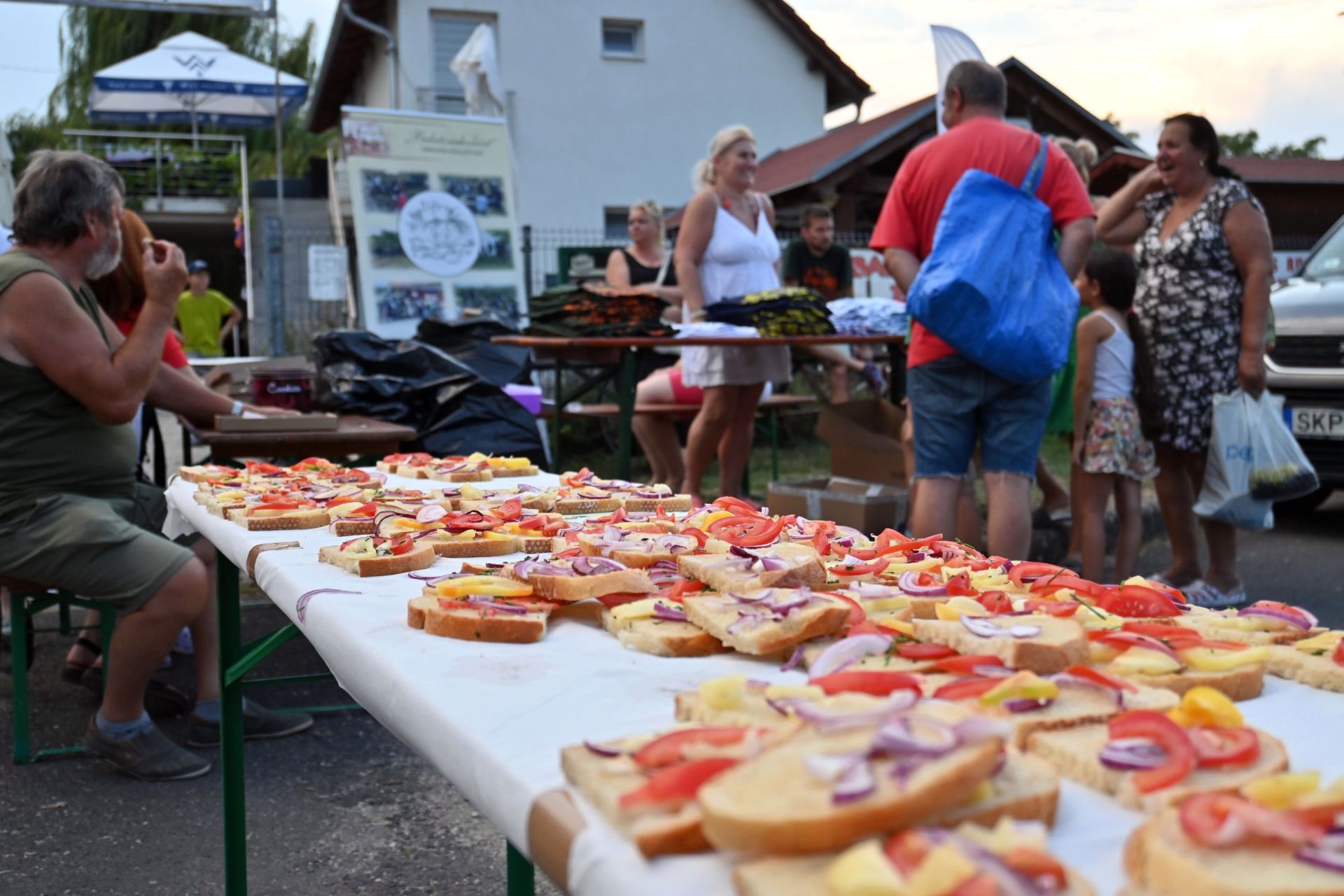 Zsíroskenyér party