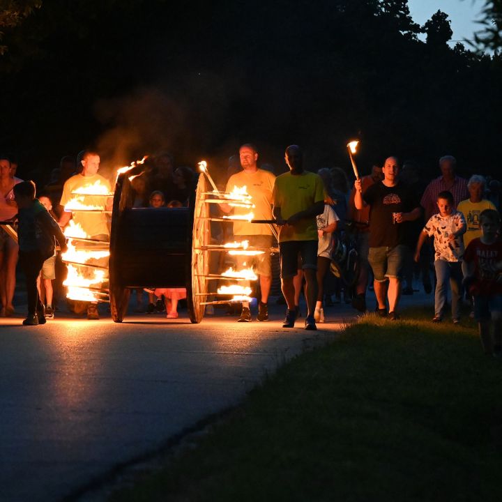 Tűzkerék gördítés