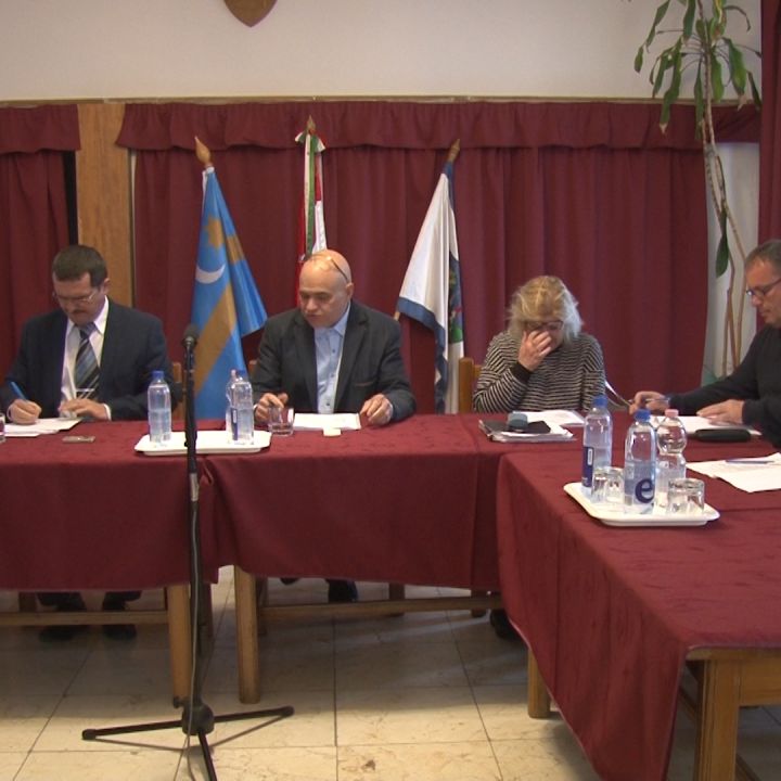 KÉPVISELŐ-TESTÜLETI ÜLÉS